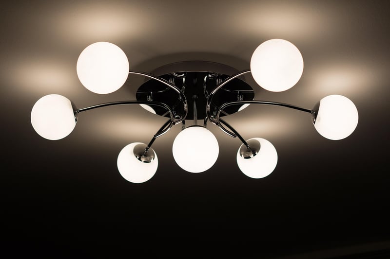 Lighting fixtures